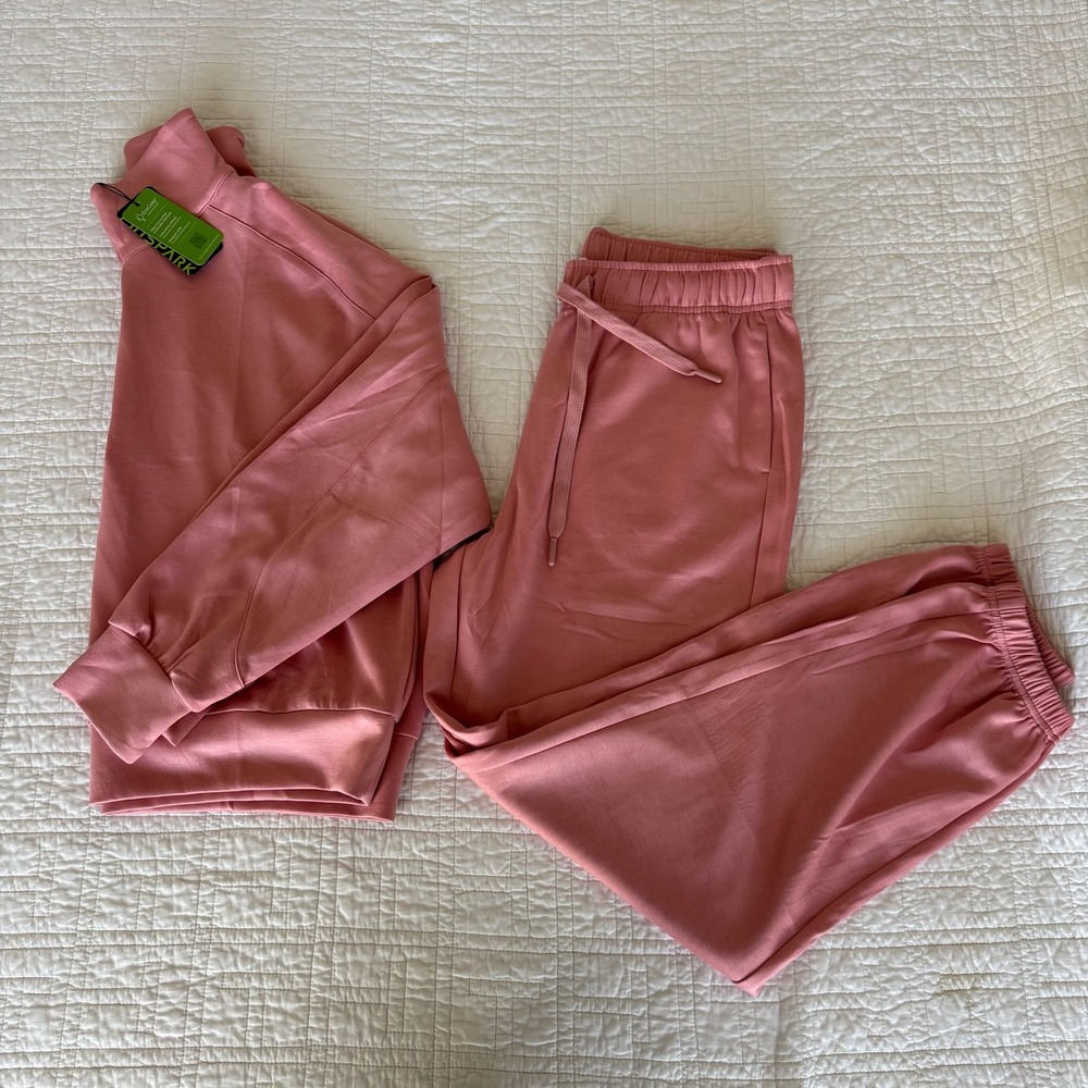 Womens Pink 2 Piece Sweatsuit Set Quarter Zip Joggers EcoCosy Large NWT‎ Soft